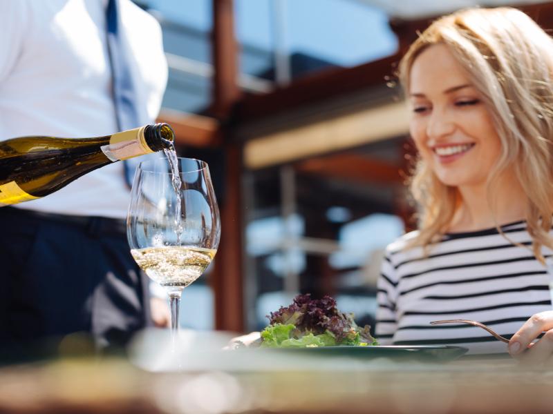 Why Are Rooftop Restaurants Perfect for Date Night?